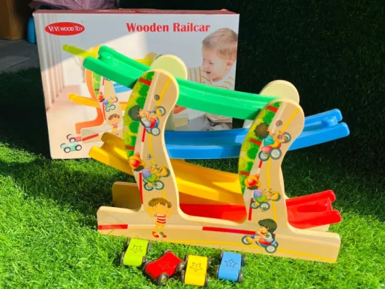 Wooden Railcar (Interactive Car Run)