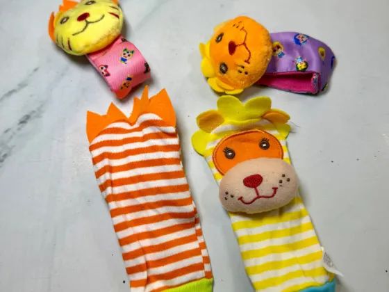 Hand rattle Socks